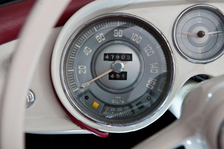 Панель приборов BMW 507 (Series II) 1957 года  (фото 23 из 177)